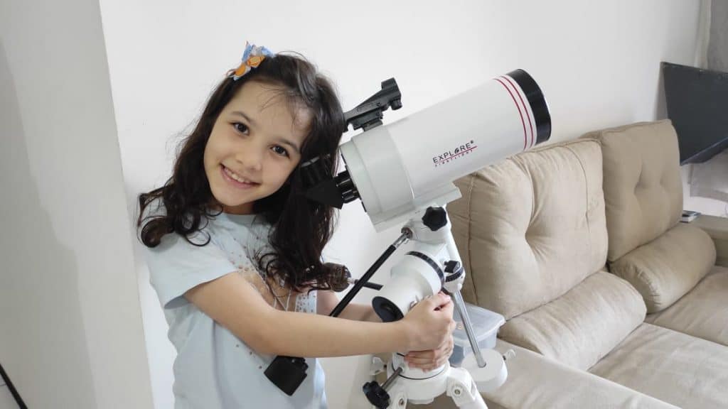 Space Look de vendredi (13) reçoit Nicolinha, un astronome de 8 ans